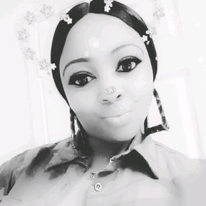 Meet your Posher, Cynthia